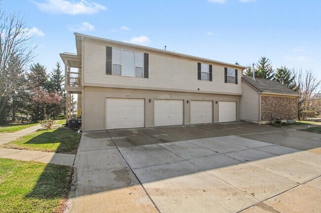 Building Photo - 125 Commons Cir