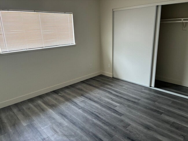 Building Photo - 13601 Arroyo Dr