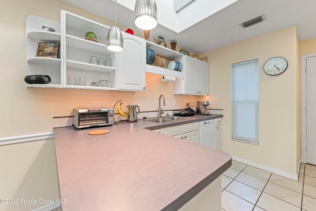 Building Photo - 1479 Beechfern Dr