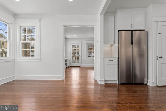 Building Photo - 137 Kenilworth Rd