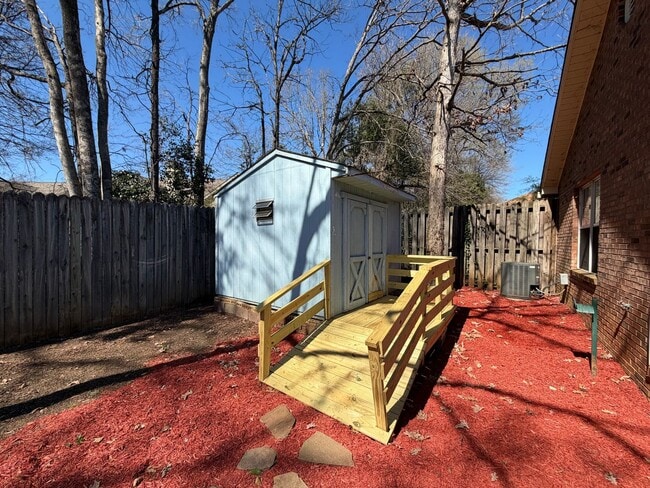 Building Photo - Exclusively Offered By Muse Realty Rentals, LLC