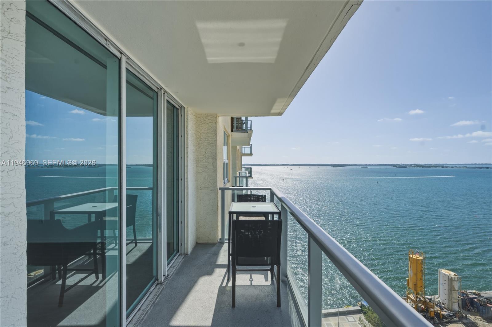 Building Photo - 1155 Brickell Bay Dr