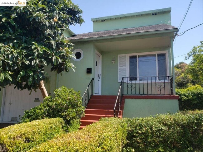 Primary Photo - 1222 Rose St