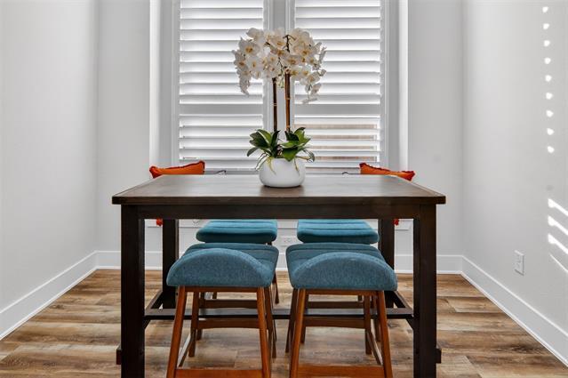 Building Photo - 14521 Walsh Ave