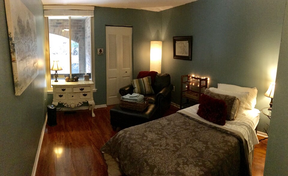 Bedroom 2 - 1725 S Hayes St