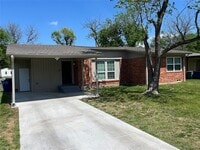 Building Photo - 2017 Tolosa Dr