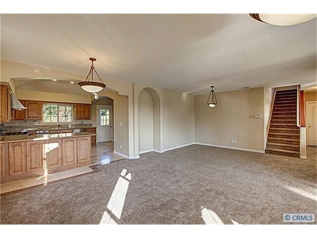 Building Photo - 9351 Russell St