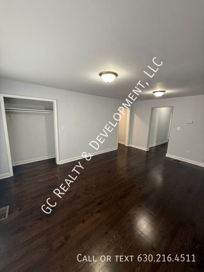 Building Photo - 1501 N Leamington Ave