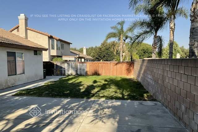 Building Photo - 2539 W Dawnview Dr