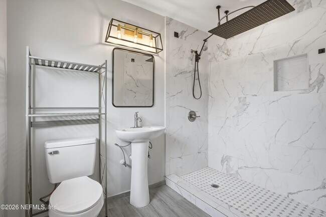 Building Photo - 6713 Provost Rd N