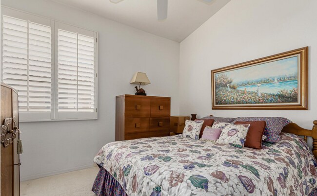 Building Photo - Space, Comfort, and a Neighborhood You’ll ...