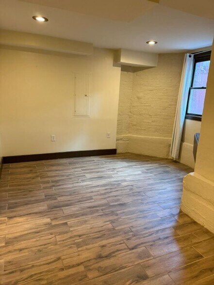 Building Photo - 1513 T St NW