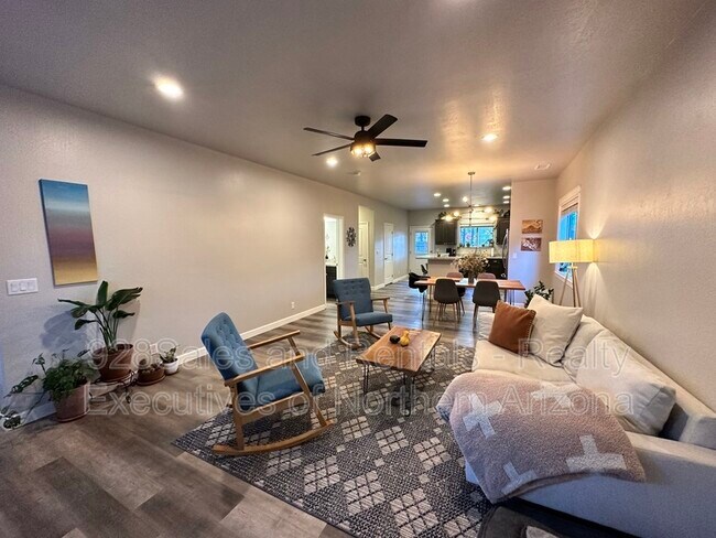 Building Photo - 2342 W Mission Timber Cir