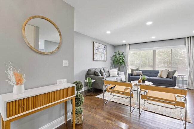 Building Photo - 327 Musial Cir