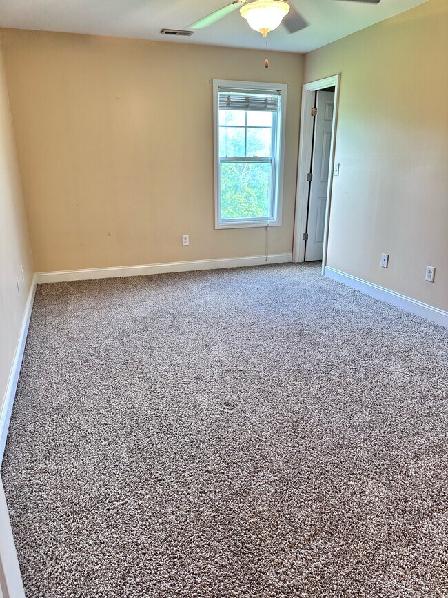 Building Photo - 103 Murifield Dr