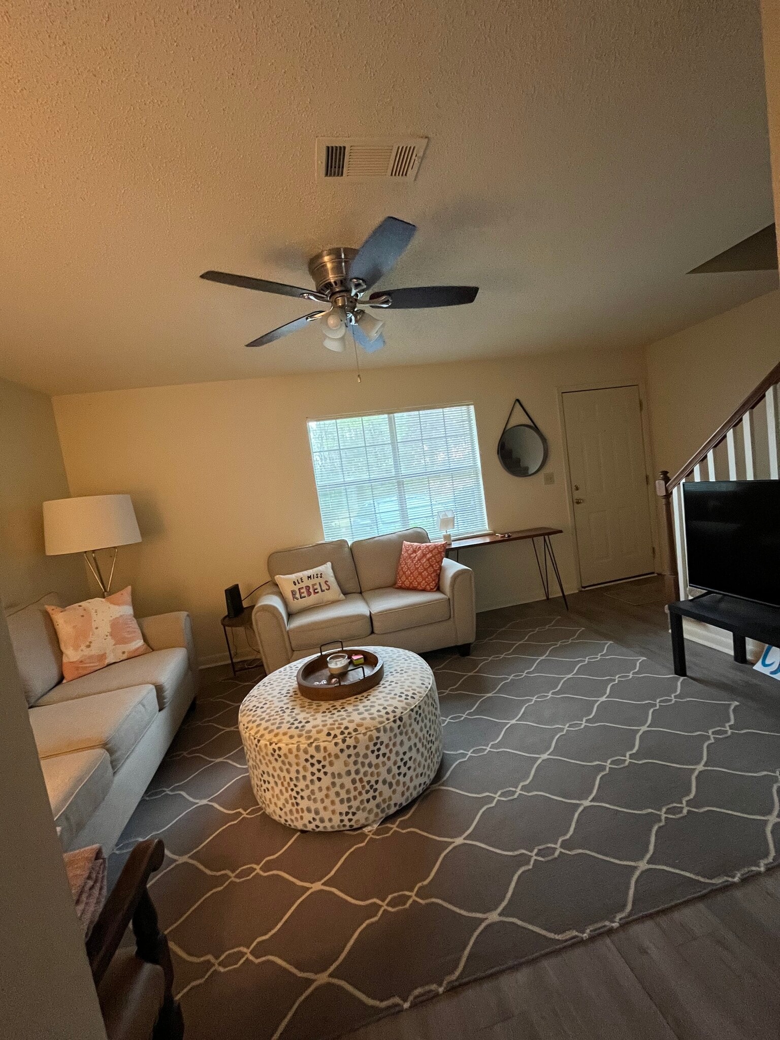 Den, coat closet, ceiling fan, & furniture included - 117 Michael Dr