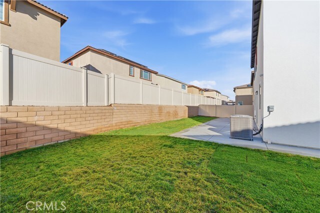 Building Photo - 36631 Camino Spgs Ave