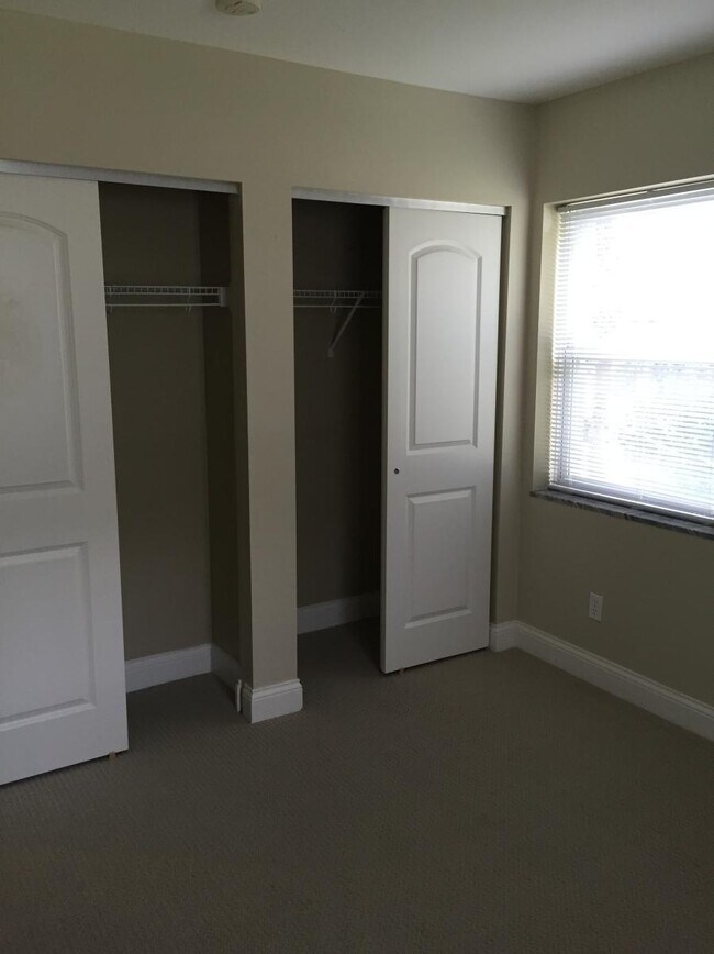 Building Photo - 8140 Whitburn Dr