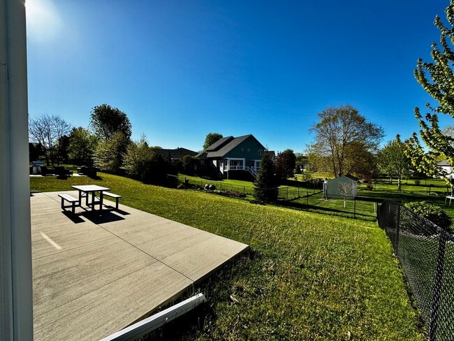 Building Photo - For Rent Beautiful 4 bedroom 3 bathroom 3 attached car garage!