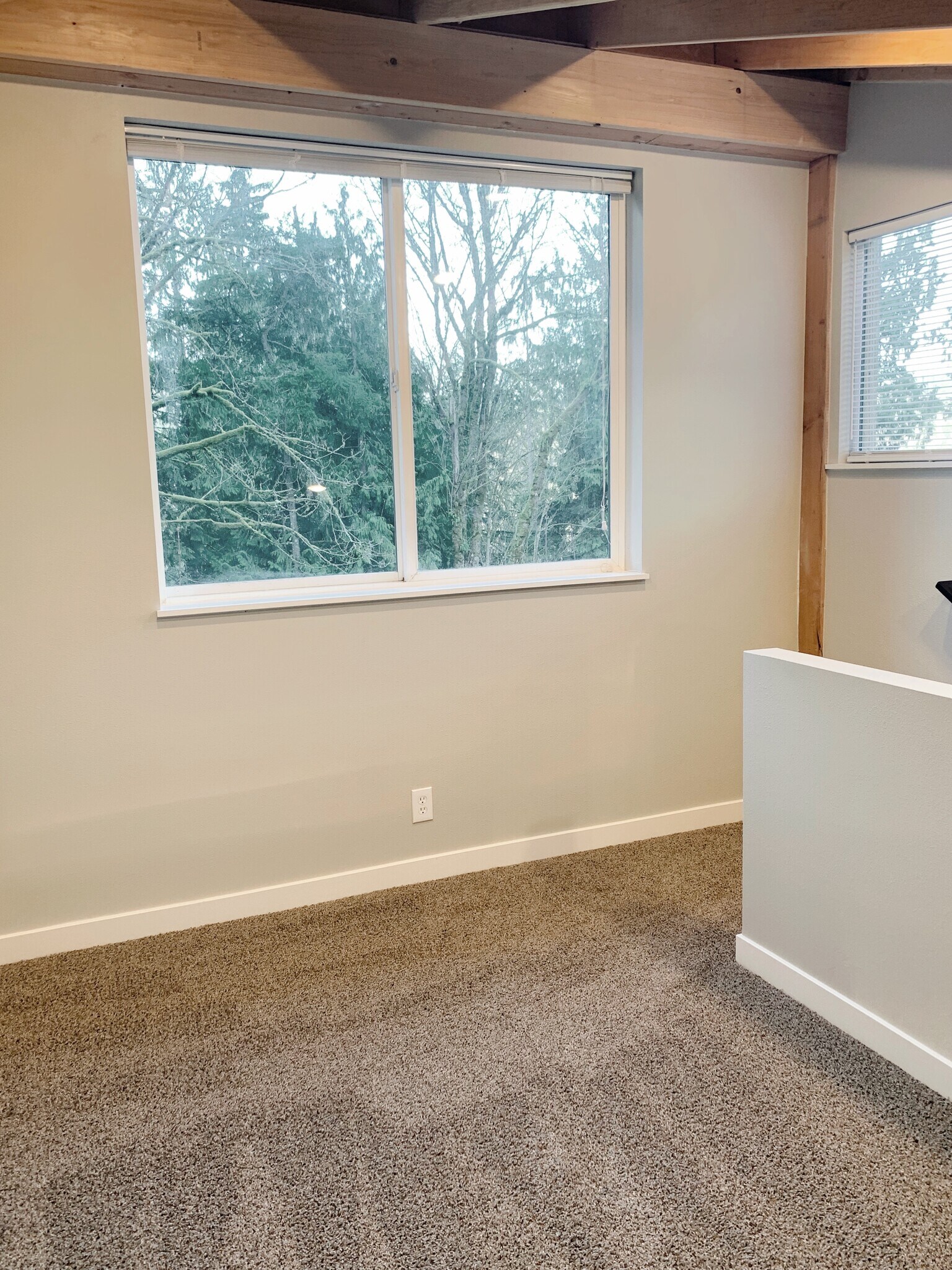 Building Photo - 387 Manley Rd