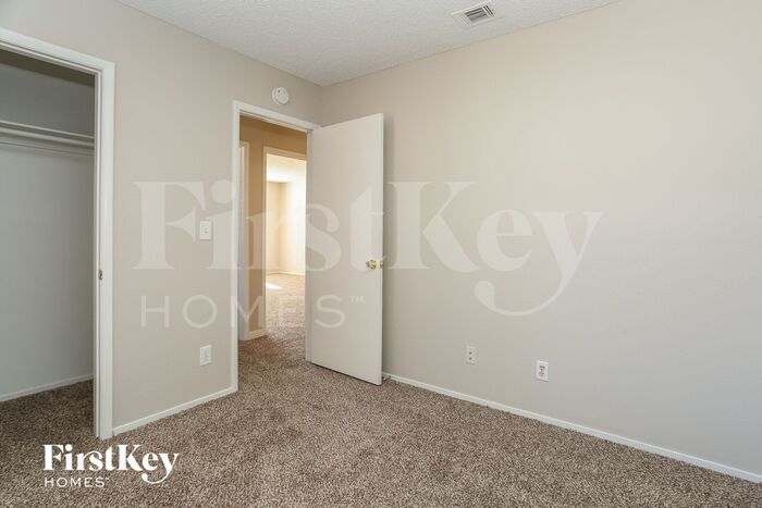 Building Photo - 5880 Filmore Ave