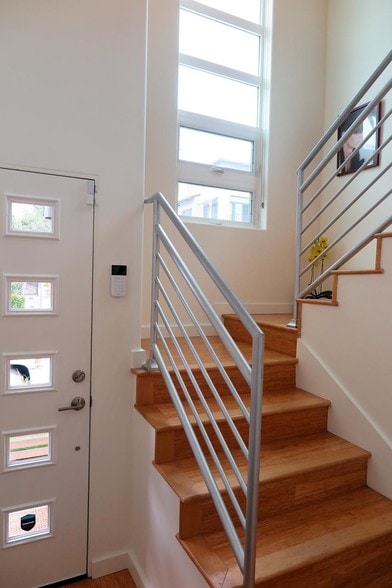 Entry Staircase - 741 Wilcox Ave