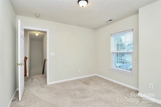 Building Photo - 1445 Laraway Ct NW