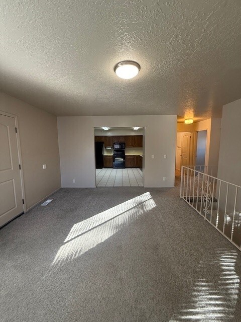 Building Photo - 537 E Acoma Rd