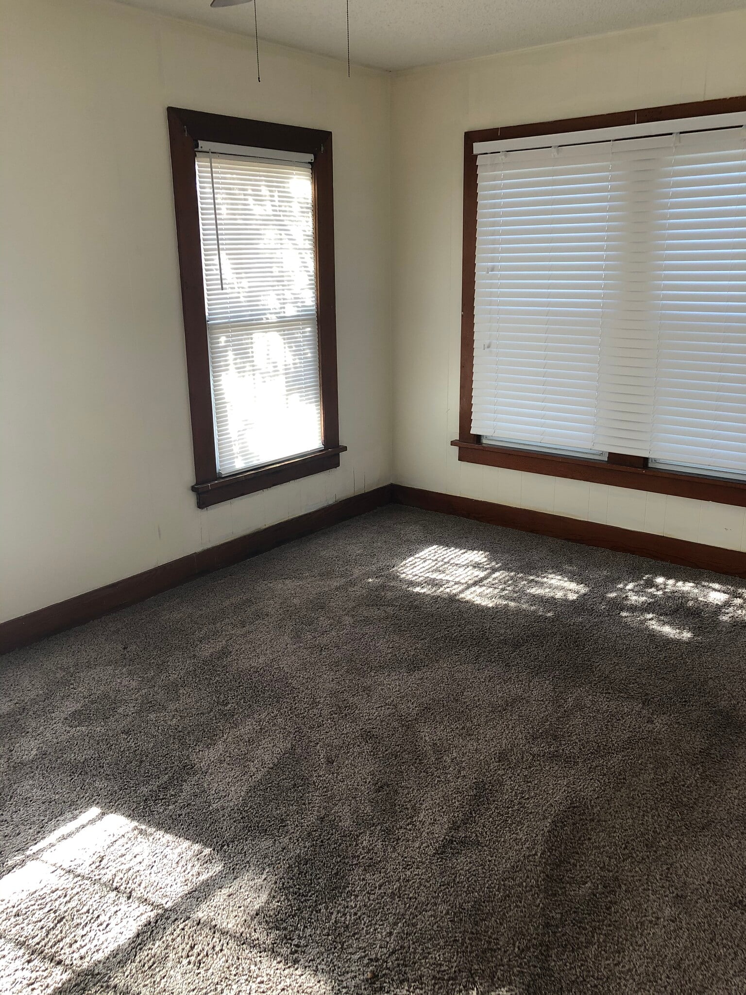 Bedroom - 212 N McKown Ave