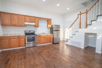 Building Photo - 43-45 Case Ave