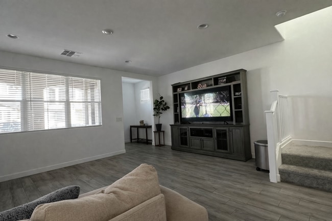 Building Photo - 3336 S Lotus