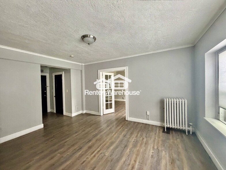 Building Photo - 3607 Ingersoll Ave