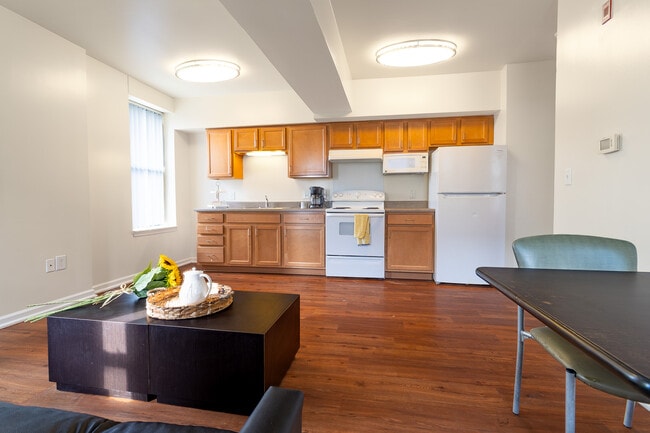 Building Photo - Arthur Antisdel Apartments