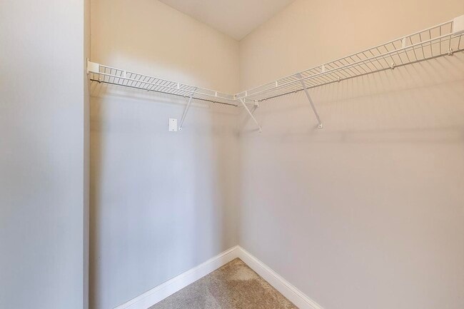 Building Photo - 613 Kinnear Cove