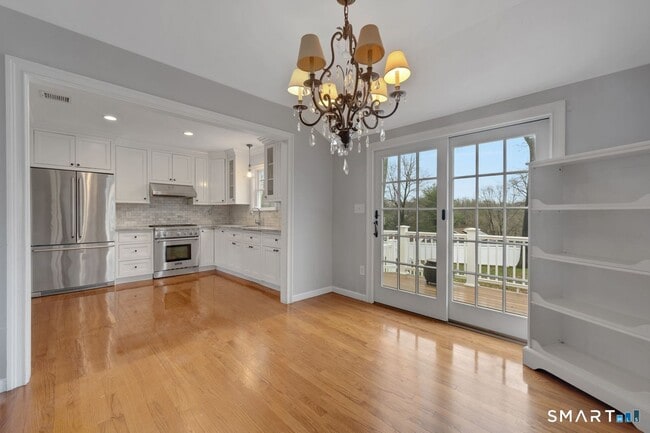 Building Photo - 51 Ledgewood Dr