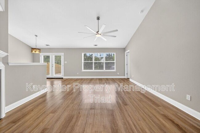 Building Photo - 1153 Hawick Dr