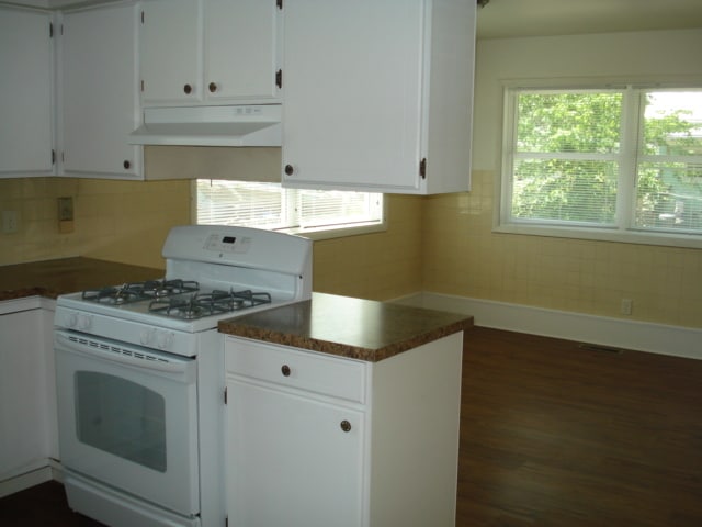Building Photo - 928 Jackson St