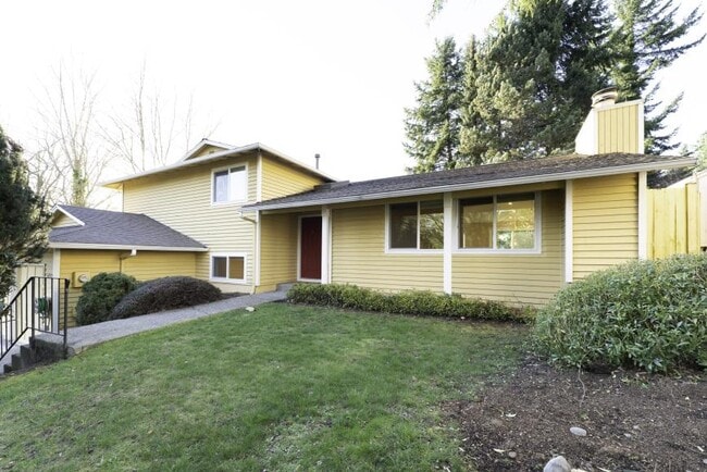 Building Photo - 3 bedroom in Bellevue WA 98006