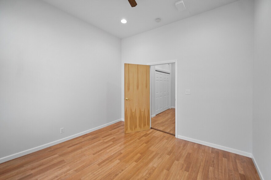 Building Photo - 51 Macdougal St
