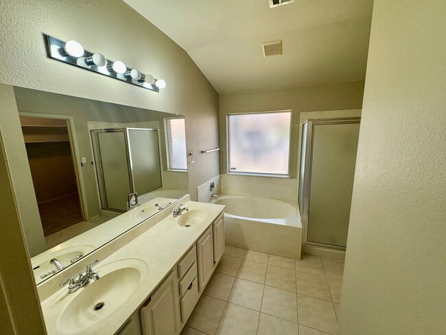 Building Photo - SW Austin: 3BD 2BA House for Rent