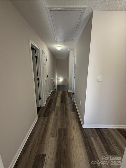 Building Photo - 140 Locomotive Ln