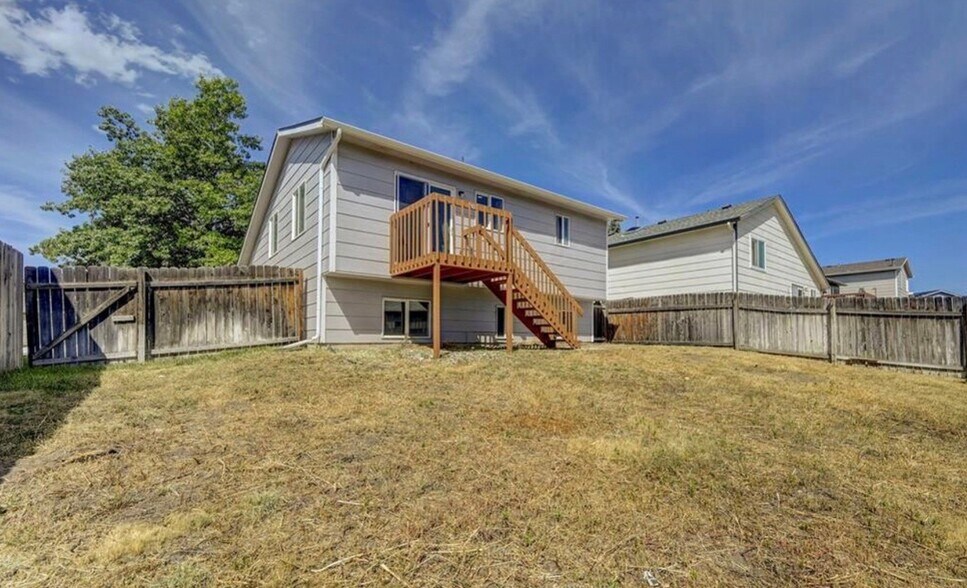 Building Photo - 4620 Dooley Way