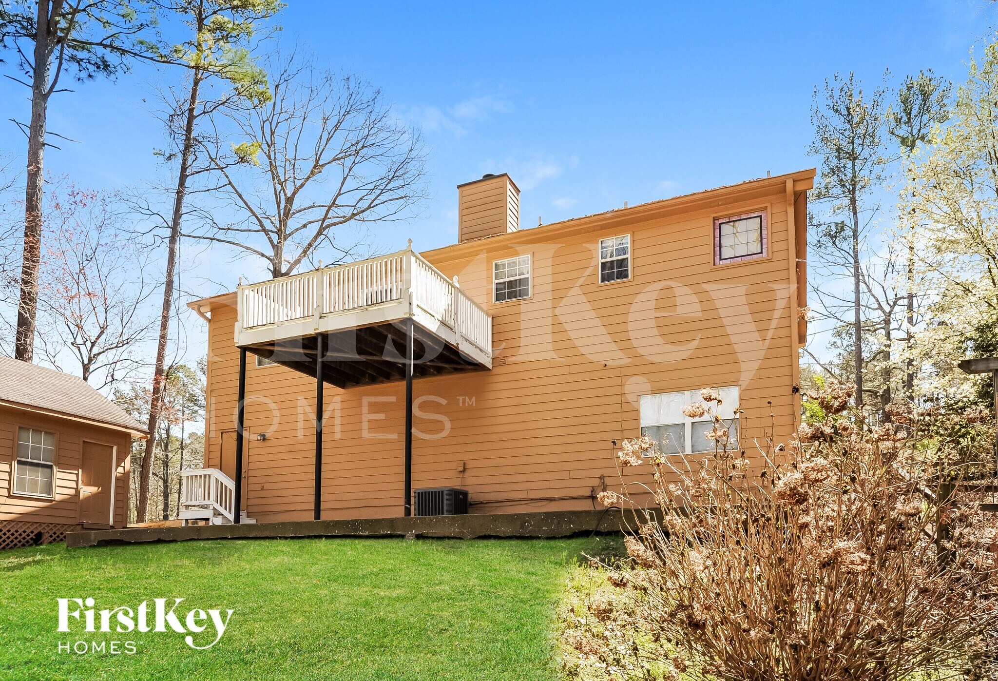 Building Photo - 382 Scenic Ln