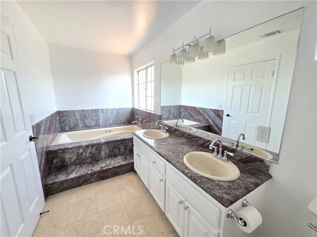 Building Photo - 2520 Denton Ave