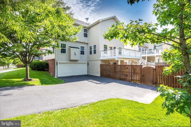 Building Photo - 13724 Hastenbeck Dr