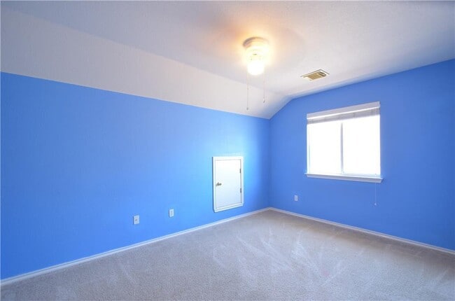 Building Photo - 9005 Mountain Mist Ln