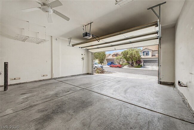 Building Photo - 758 Rise Canyon Dr