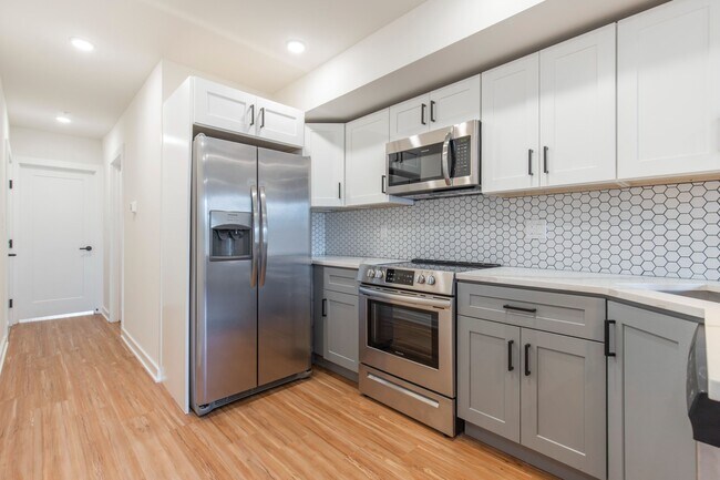 Building Photo - 810 W Norris St