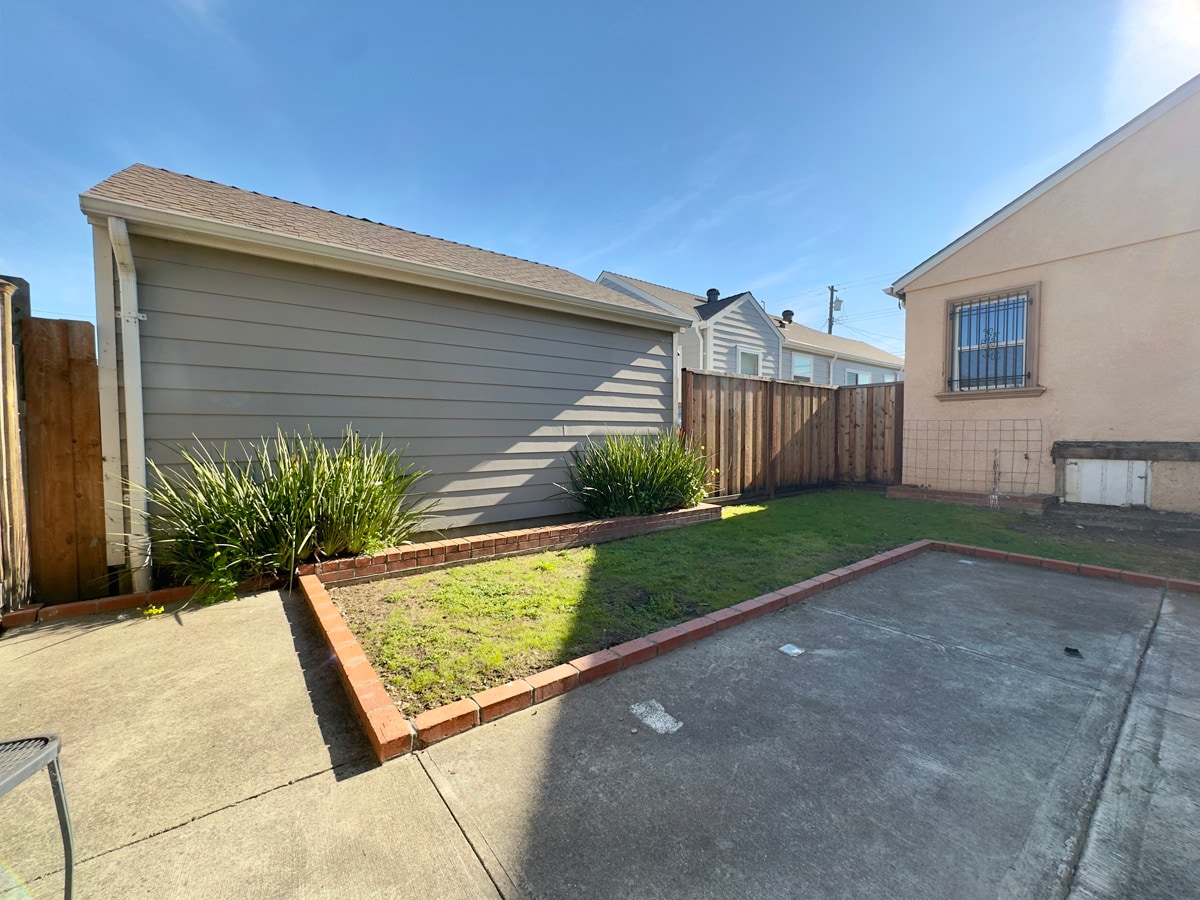 Building Photo - 2307 107th Ave