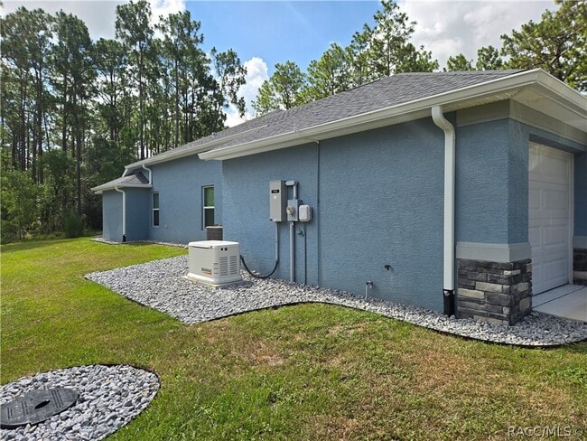 Building Photo - 13 Whitewood Ct